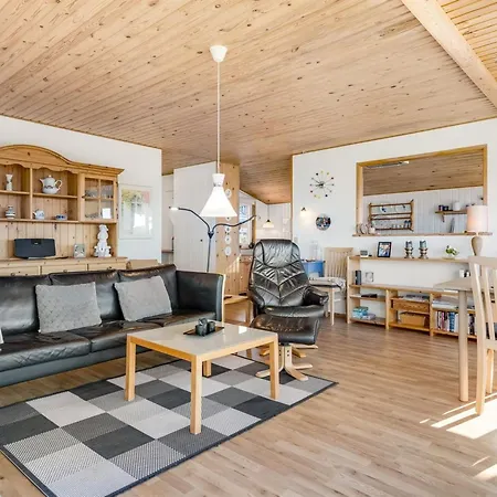 Senni - 800m From The Sea By Interhome Semesterbostad *