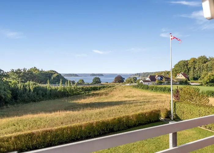 Senni - 800m From The Sea By Interhome *